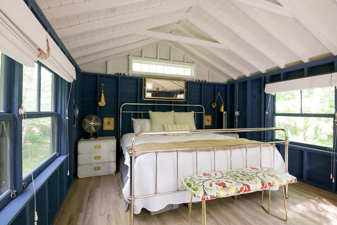 Bed (Double)
